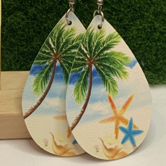 Palm Tree Earring, Tree Earring, Beach Earring, Starfish Earring, Gift Idea - Picture 2 of 6